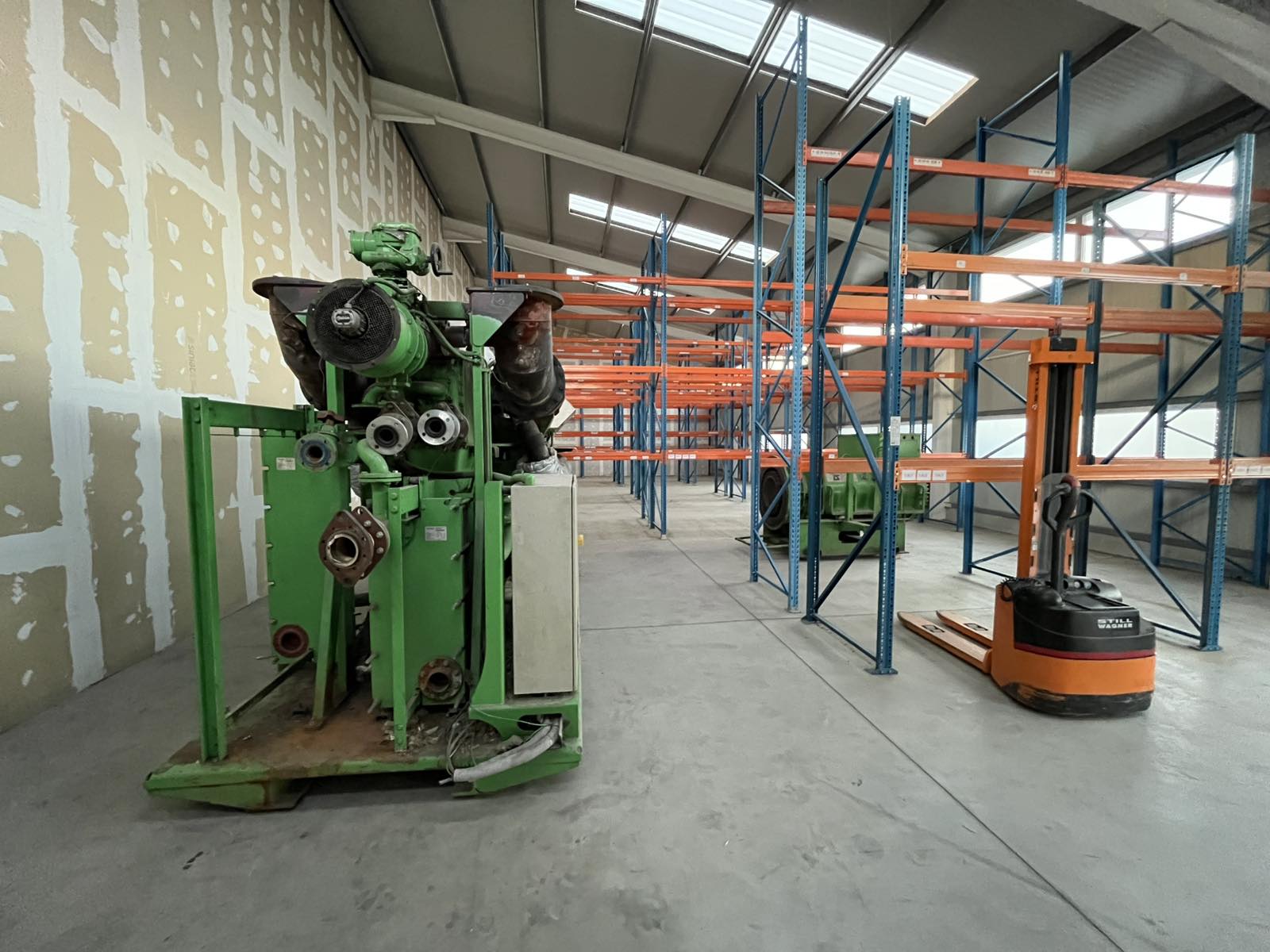 Nagytarcsa új iroda épület